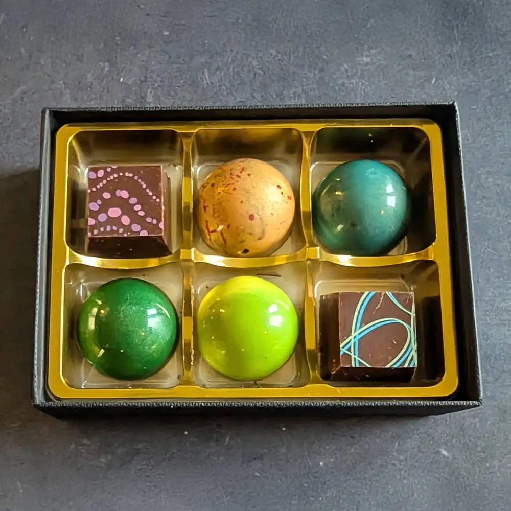 Vegan chocolate gift box with handcrafted dessert-inspired flavours